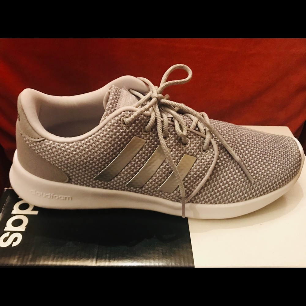 Adidas QT Racer Sneakers - Like New